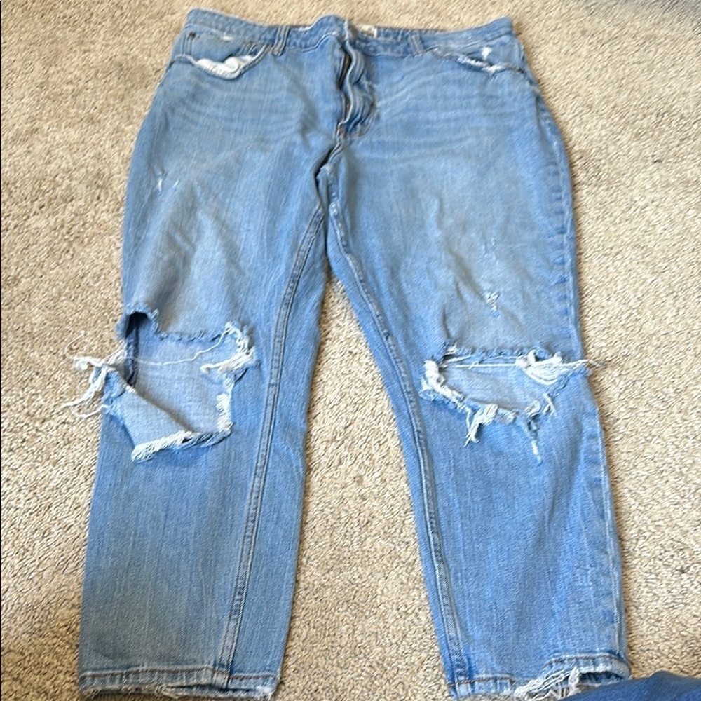 Abercrombie and Fitch Curve Love Skinny High Rise Distressed Jeans 16S